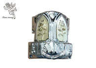Esquina plástica de oro del ataúd de la decoración de la flor de la plata del ataúd con las barras de hierro