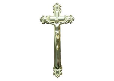 Crucifijo ornamental del ataúd de Jesús para el × fúnebre 20,8 cm de la talla 44,8 del color oro